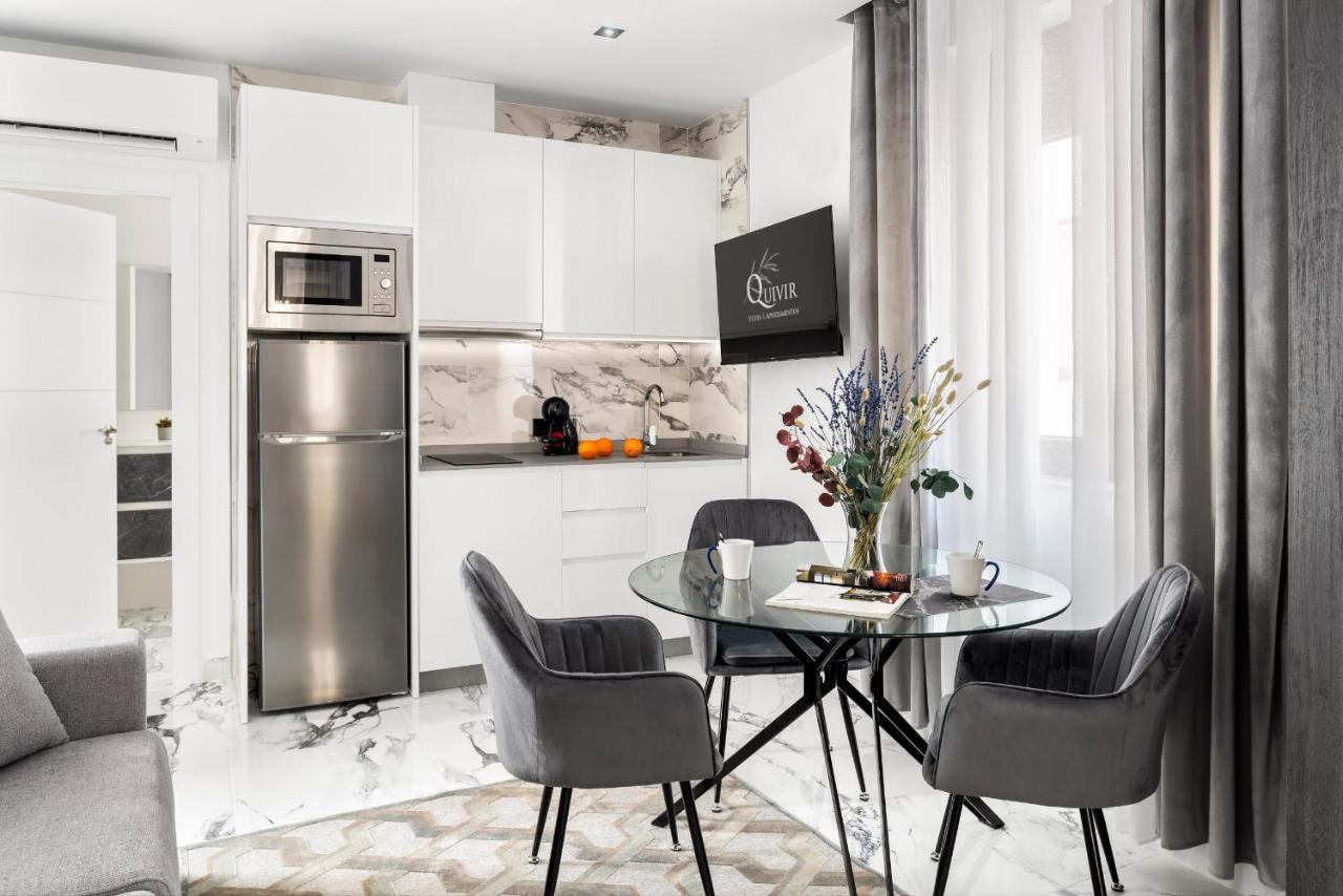 Quivir Apartamentos Deluxe Casa Del Arco Andújar Εξωτερικό φωτογραφία